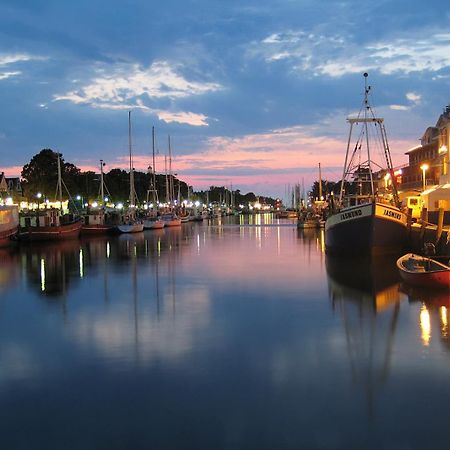 Captain Wotan Rostock Buitenkant foto
